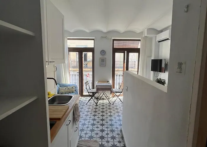 Loft-style In El Cabanyal * Valencia
